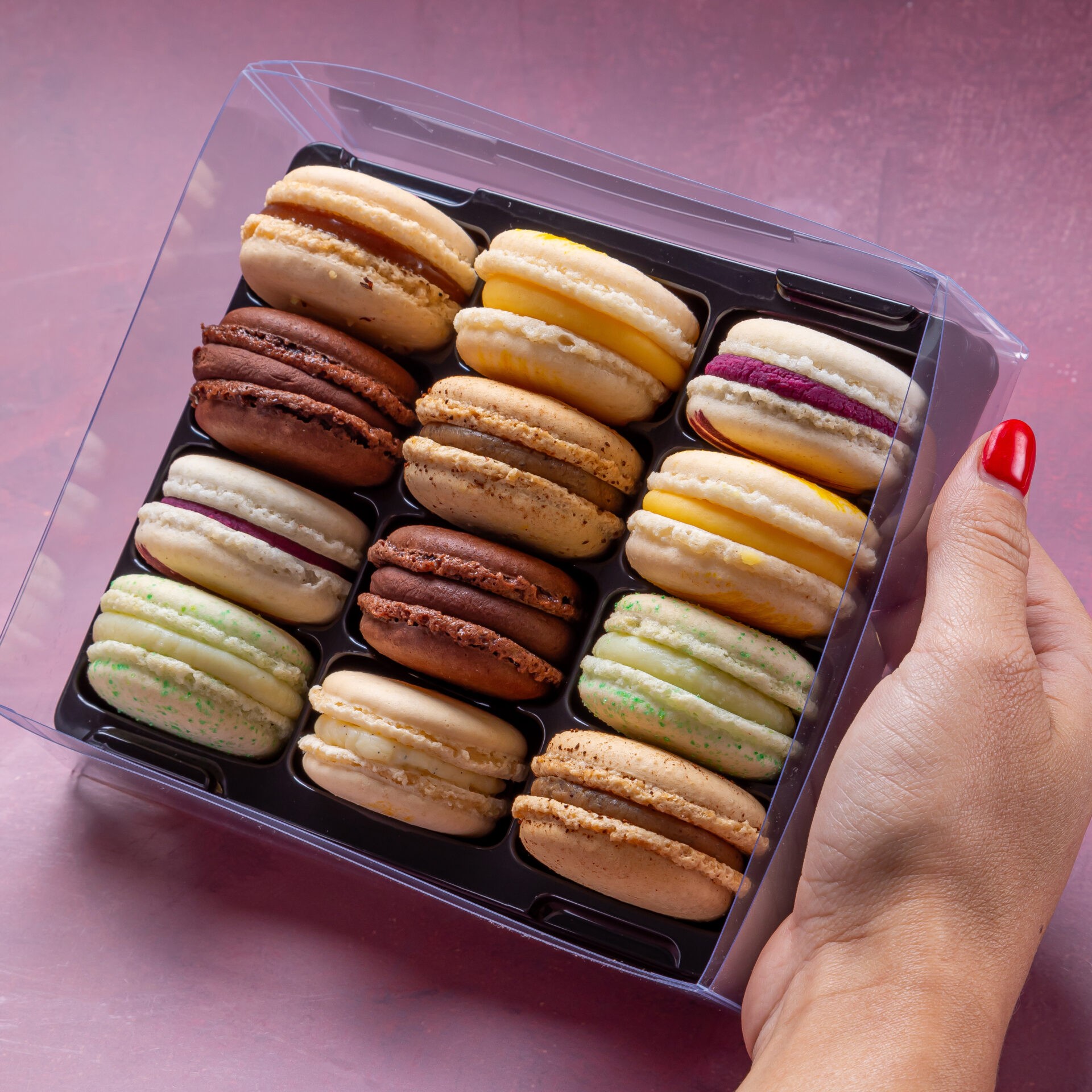 Coffret macarons et biscuits Les gourmandises FOSSIER : la boîte à Prix  Carrefour